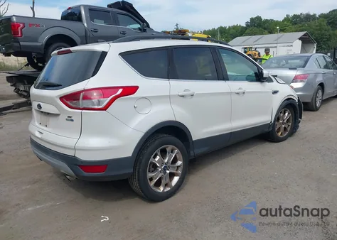 2016 Ford Escape Se z USA, uszkodzony, nr VIN 1FMCU9G9XGUB79950